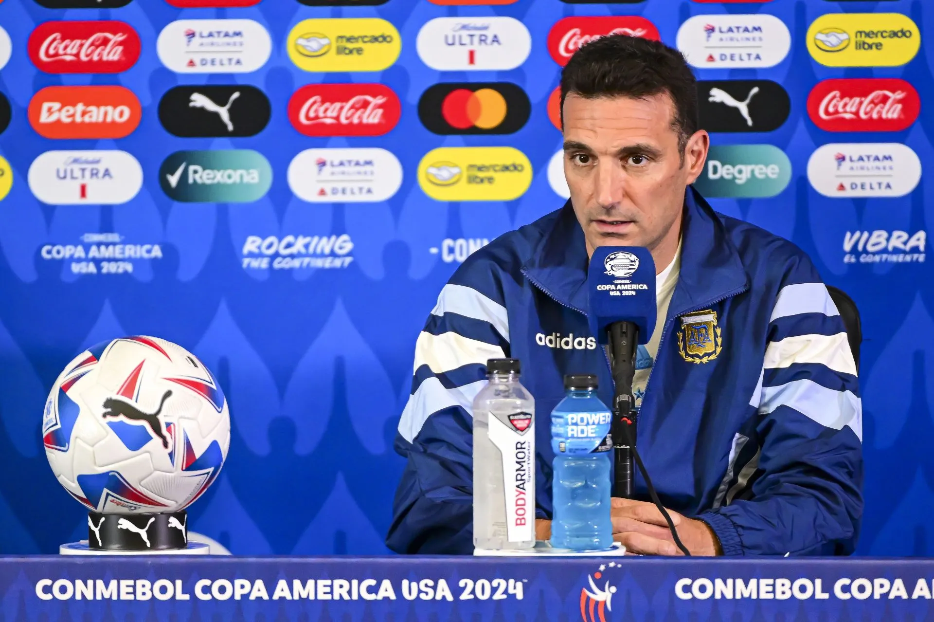 HLV Scaloni cập nhật tình hình Messi trước trận Tứ kết Copa America 2024